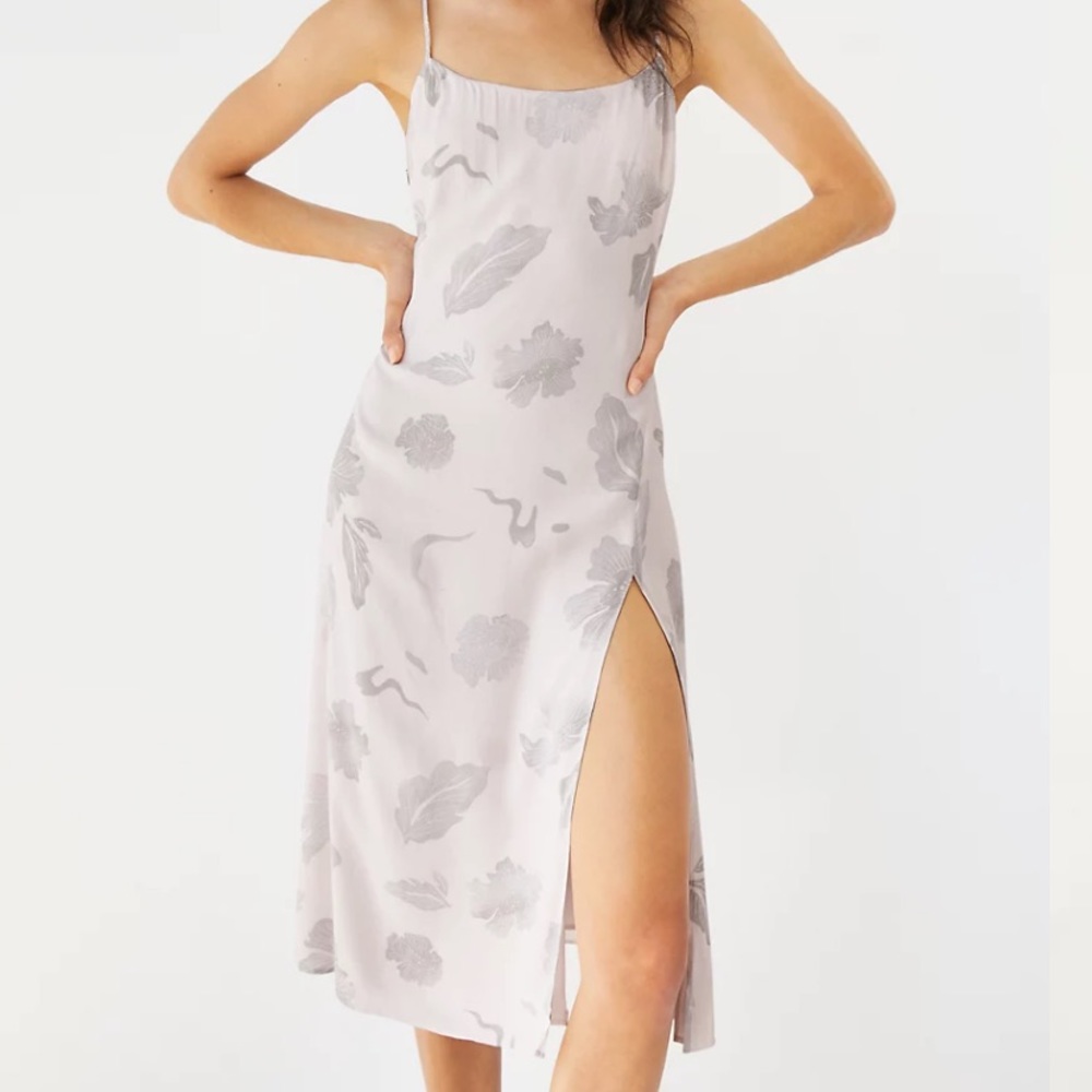 Aritzia Wilfred Affogato Midi Floral Dress